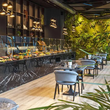 伊斯坦布尔尤墨兰尼美居酒店 酒店 4*