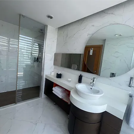 Mercure Umraniye 4*