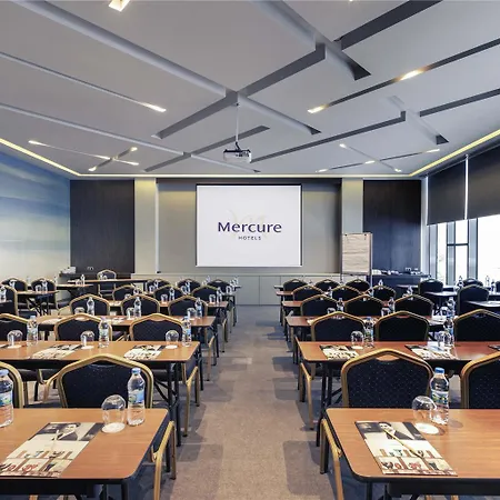 Mercure Umraniye ホテル