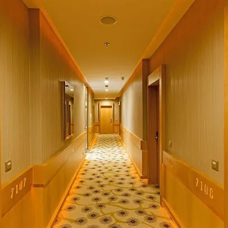 Hotel Mercure Umraniye 4*