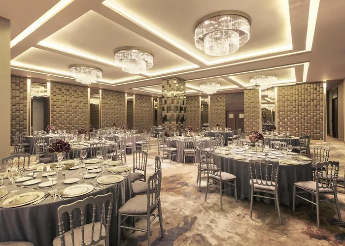 Hotel Mercure Umraniye 4*